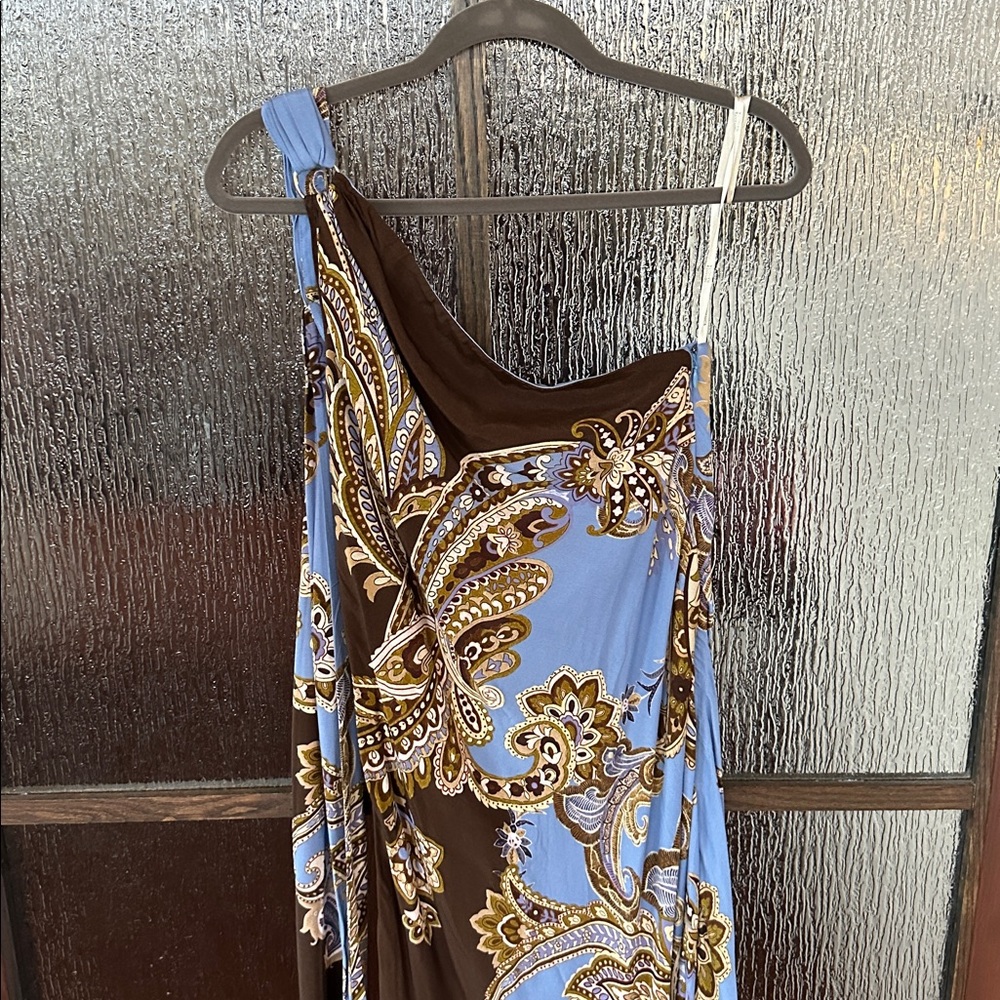 Hemant & Nandita
Saya one shoulder long dress size XS. - Picture 8 of 17